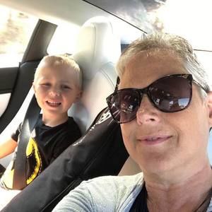 Meet your Posher, Pam